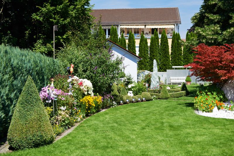 Exquisite Garden Features
